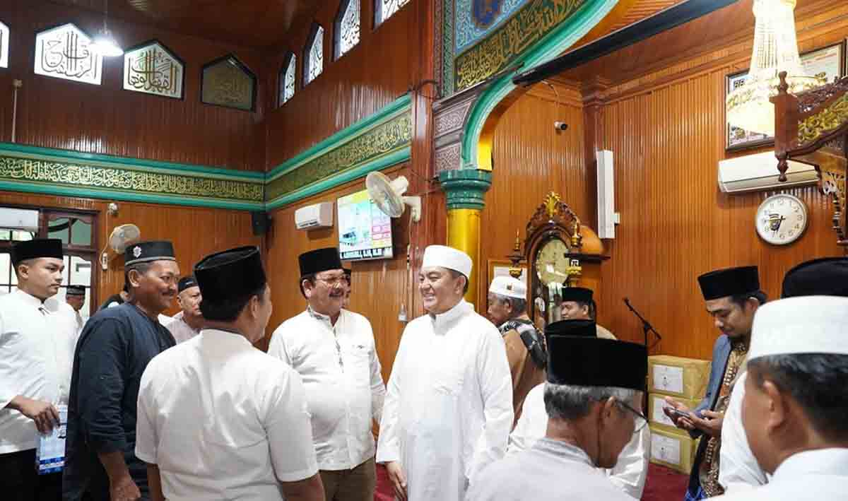 Safari Ramadhan di Masjid Paripurna Al-Muhsinin, Irjen Iqbal Ucapkan Terimakasih Telah Doakan Polda Riau