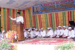 Hebat! Siswa SMP N 20 Pekanbaru yang Khatam Alquran Hafal Juz 30