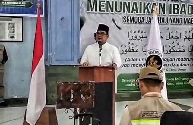 Riau Berangkatkan 438 Calon Haji Lewat Batam, Syahrial Abdi Titip Doa Keselamatan