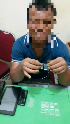 Polisi Kembali Angkut Seorang Pengedar dan 10 Paket Sabu dari Kampung Dalam Pekanbaru