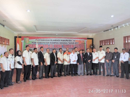 Terpilih Secara Aklamasi, Zulhendri Pimpin KONI Kuansing Periode 2017-2021