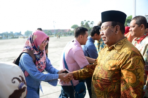 Rugikan Daerah, Wakil Gubernur Riau Minta Kendaraan Berplat Luar Kota Ditertibkan