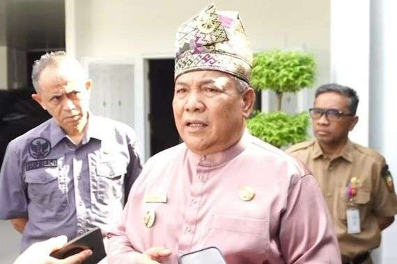 Disdik Riau Salah Input Data, Plt Gubri Minta Maaf, Ternyata MBG tidak Berpengaruh pada Penurunan Retribusi Daerah