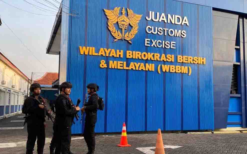 Uang Tunai Hingga Emas Disita dari Sindikat Impor Ilegal Pabean Juanda
