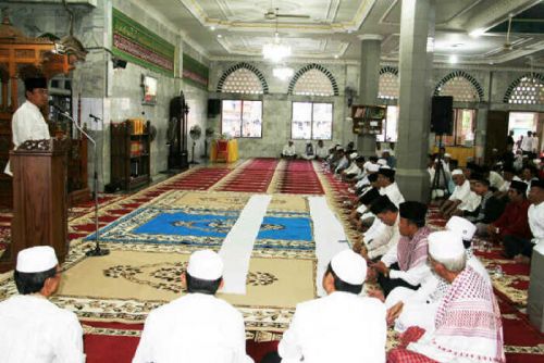 Bupati Inhil Hadiri Katam Quran di Masjid Agung Al-Huda