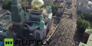 GoRiau Subhanallah, Jalan Raya di Kota Moskow-Rusia Dipadati Jamaah Salat Id