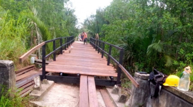 Progres Perbaikan Jembatan Sungai Piring Inhil Sudah 55 Persen