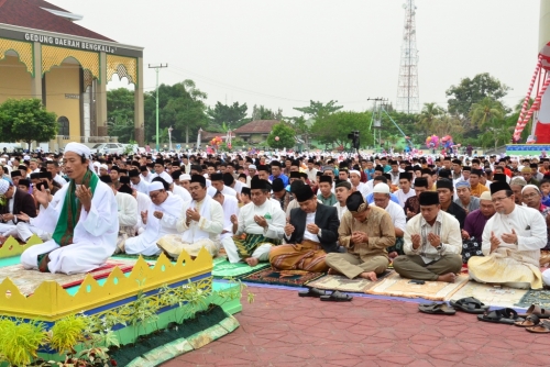 Pj Bupati Ajak Umat Islam Doakan Jamah Haji Bengkalis Diberi Haji Mabrur, yang Wafat Dapat Predikat Syahid dari Allah