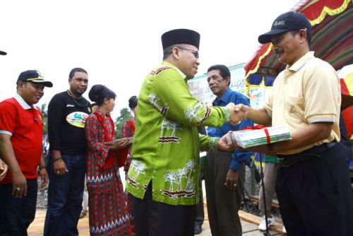 RAPP Bantu 5.000 Buku di Pulau Padang