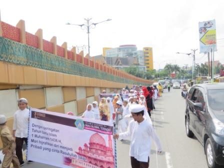 500 Siswa Islamic School of Riau Global Ikuti Pawai Sempena 1 Muharram