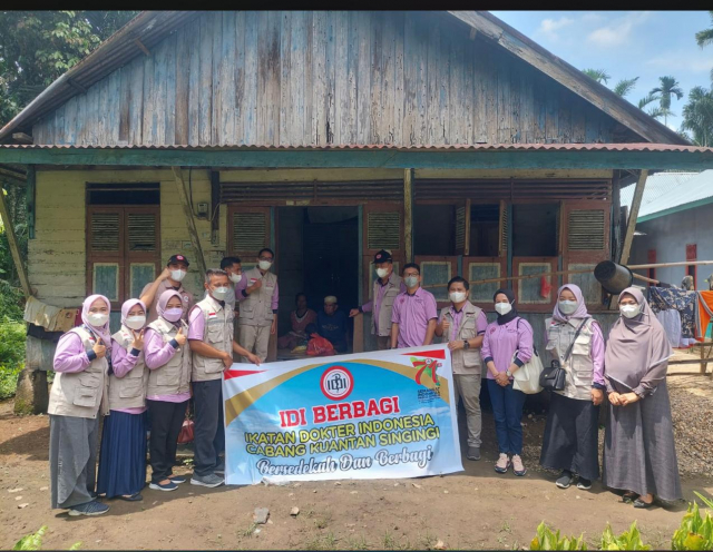 IDI Kuansing Salurkan 140 Paket Sembako untuk Warga Kurang Mampu