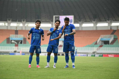 Comeback Dramatis, PSPS Pekanbaru Bungkam Persikad 3-2 di Pakansari