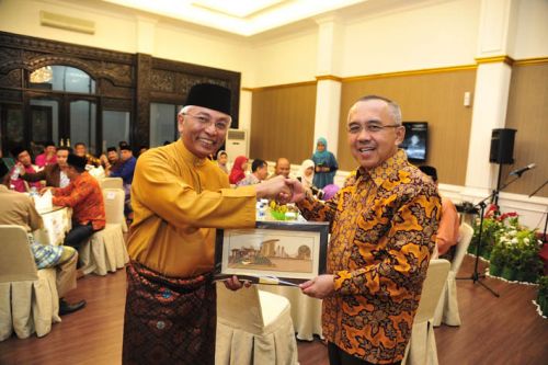 Pelajari Bahasa Melayu, Wakil Menteri Pendidikan dan Ketenagakerjaan Singapura Kunjungi Riau