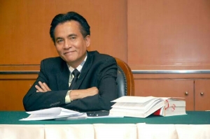 GoRiau Yusril Ihza Mahendra: Negara Seharusnya Imbau Masyarakat Hormati Fatwa MUI