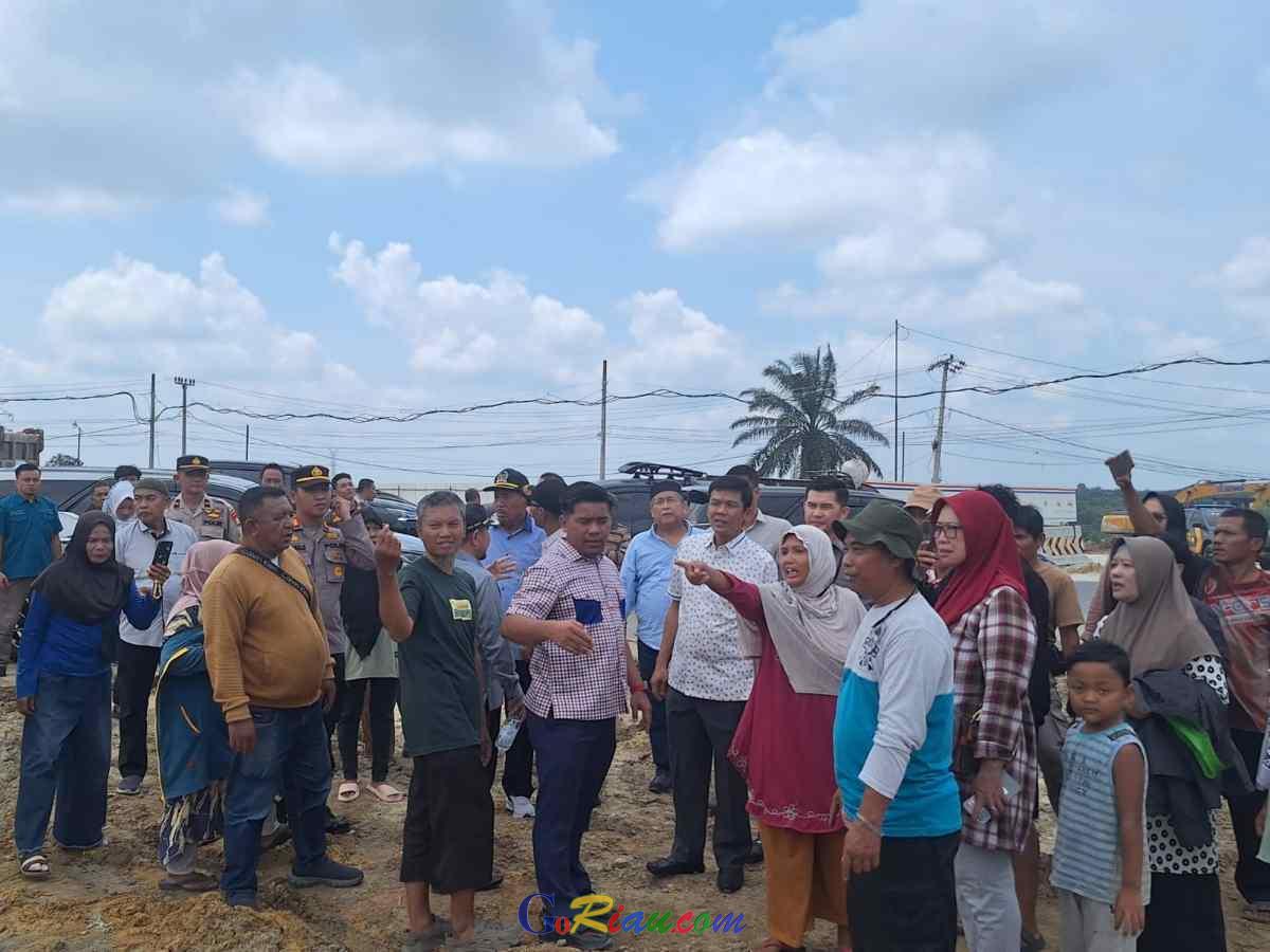 Trauma Dibalik Aspal Tol: Rumah Hilang, Empat Anak Hidup dari Gaji Rp1,5 Juta