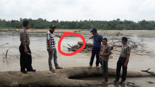Sesosok Mayat Pria Ditemukan Mengambang di Sungai Kuantan