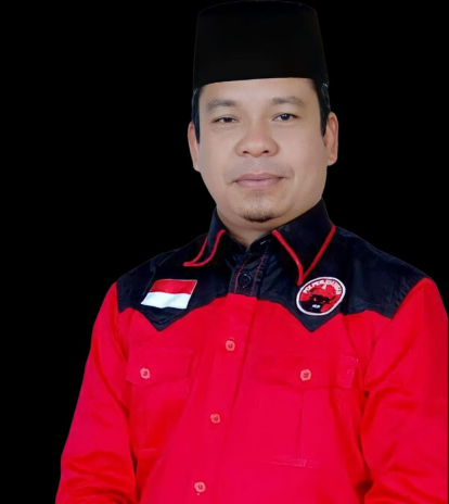 Hari Pertama Lima Tokoh Ambil Formulir Bacalon Kepala Daerah dan Wakil Kepala Daerah di DPD PDIP Riau