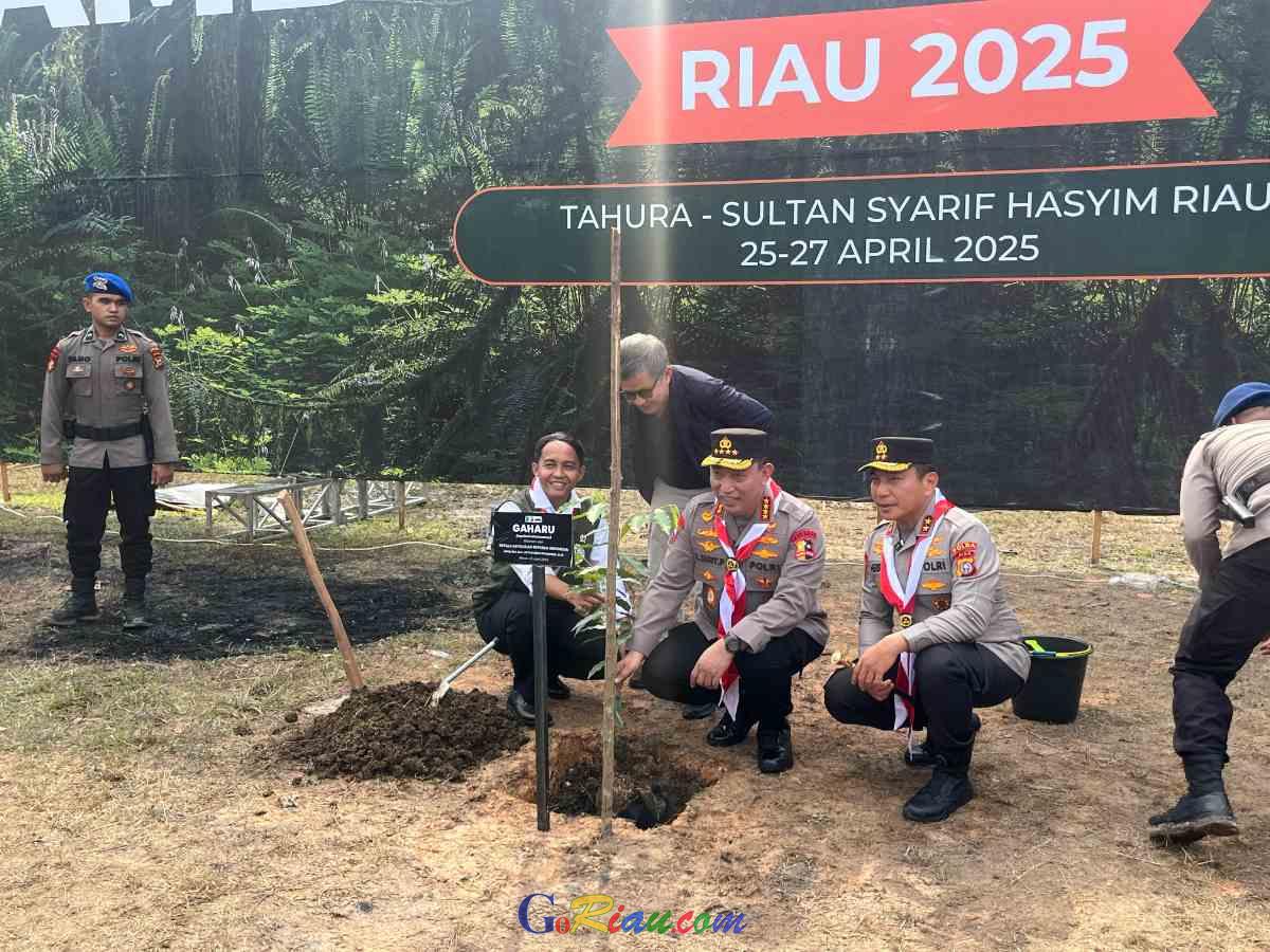 Menteri Kehutanan Ajak Generasi Muda Cegah Karhutla