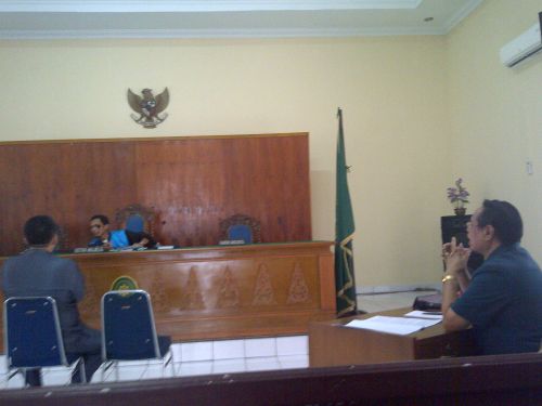 KPU Riau Tangkis Gugatan WIN dengan 17 Bukti dan 10 Saksi