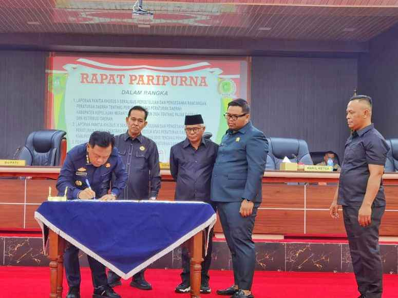 Sahkan Dua Perda Strategis, Pemkab Meranti Kebut Peningkatan PAD dan Tata Kelola Sampah