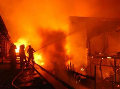 Si Jago Merah Ngamuk di Pekanbaru, 10 Unit Rumah Ludes