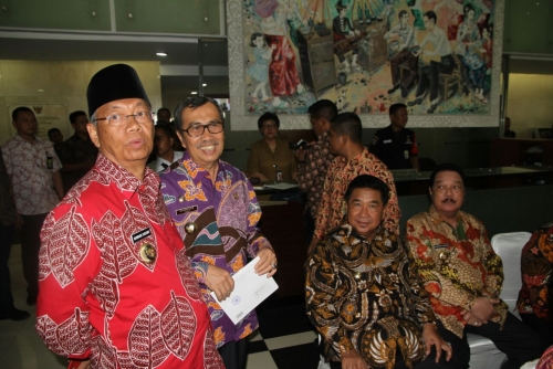 Jokowi Sebut APBD Dinilai Belum Optimal Gerakkan Ekonomi Daerah, Pemda Diminta Ganti Pola