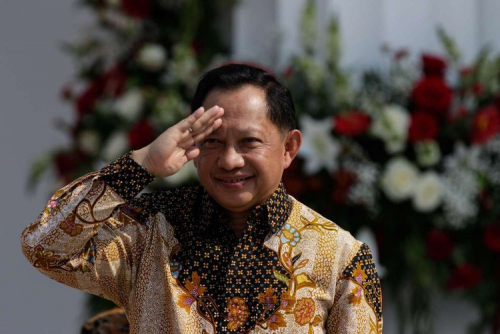 WartaPKU.com Gagal Ungkap Kasus Novel, Malah Ditunjuk Jadi Mendagri, Pengamat: Upaya Jokowi Selamatkan Tito Karnavian