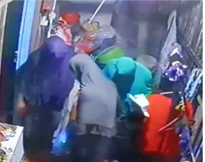 Menyamar Pakai Daster dan Jilbab, Pembobol Toko Ponsel di Sinaboi Rohil Diringkus Polisi