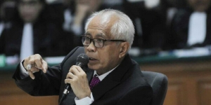 GoRiau OC Kaligis Akui Suap Panitera PTUN Medan USD 1.000