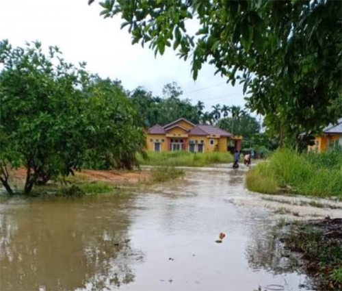 Intensitas Hujan Tinggi, Sungai Indragiri Kembali Meluap