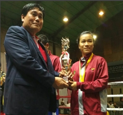 Kantongi 5 Emas, Riau Raih Juara Umum Kejurwil Tinju Youth 2017 di Padang