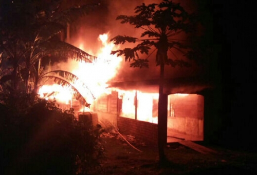 Malam Ini Rumah Warga Banglas Terbakar, Sebelumnya Terdengar Ledakan