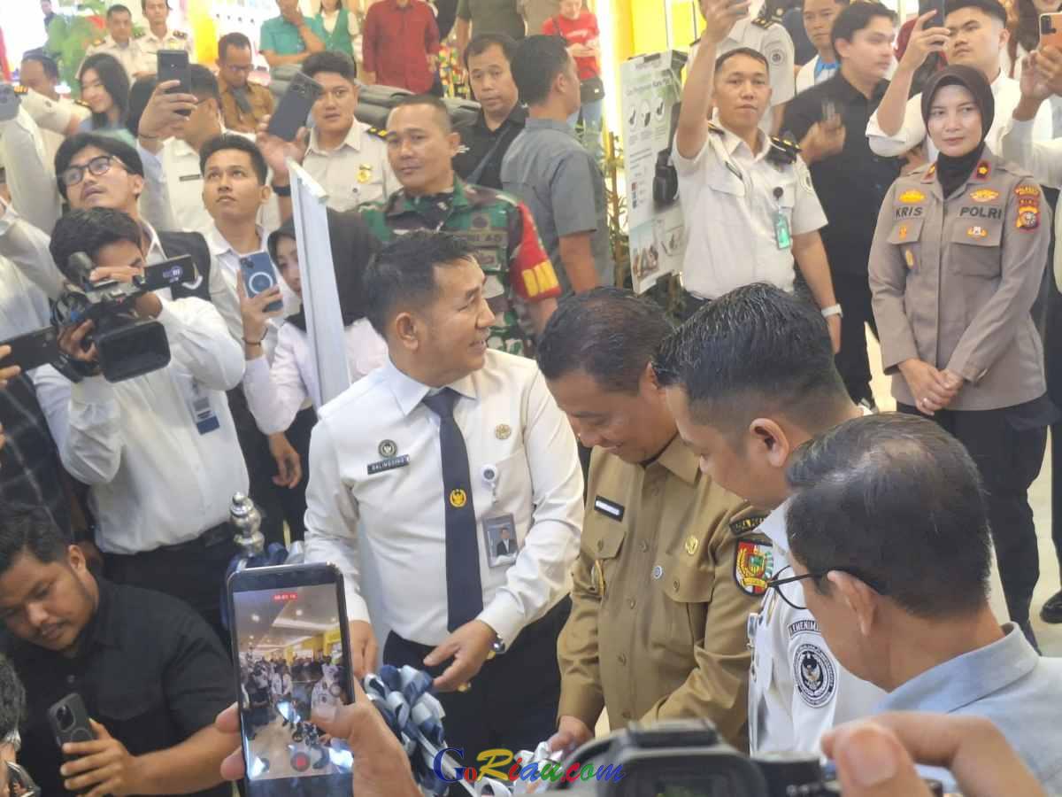 Layanan Paspor Hadir di Mal Ciputra Pekanbaru, Wawako: Pelayanan Publik Harus Cepat dan Mudah