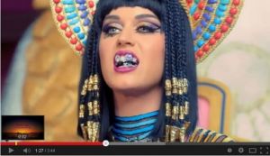 GoRiau Bakar dan Gigit Allah, Katy Perry Picu Kemarahan Muslim Dunia