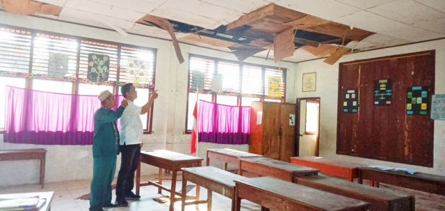 Tinjau SD Negeri 11 Bokor, Sopandi: Tiga Ruangannya Sudah tak Layak Pakai
