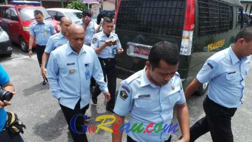 Breaking News: Terindikasi Narkoba, 10 Pegawai Lapas dan Rutan Kena Angkut ke Kantor BNN Riau