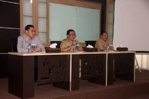 Hingga 30 Hari Kedepan, Bupati Larang Kepala SKPD Tinggalkan Inhil