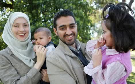 Susan Carland, Gadis Cantik Australia Ini Mendadak Mualaf di Usia 19 Tahun