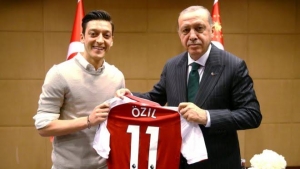 GoRiau Presiden Turki Tegaskan, Perlakuan Rasis dan Islamofobia Terhadap Mesut Ozil Tak Bisa Ditolerir