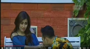GoRiau Raffi Ahmad Cium Tangan Ayu Ting Ting di Stasiun Televisi, Ini Penampakannya