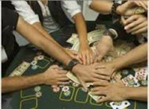 GoRiau Tempat Berjudi, Rumah Polisi Digerebek Polisi
