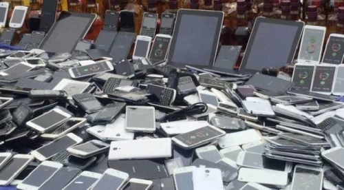 2 Penyelundup Diciduk di Penginapan, Polisi di Inhil Temukan Ratusan Handphone berbagai Merek Asal Batam
