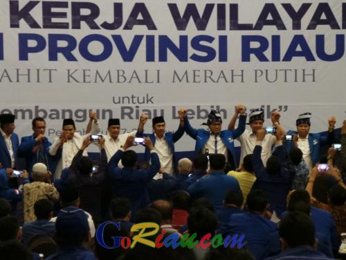 Ketua MPR RI: Kalau Tidak Mau Rakyat Susah, Jangan Lanjutkan dan Ganti Pemimpinnya untuk Riau Lebih Baik