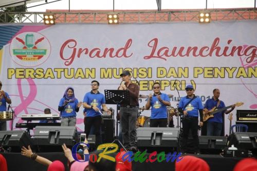 Selain Berprestasi, Pekerja Seni Riau Aktif Tampil di Televisi Nasional, Syamsuar: Pemimpin itu Juga Harus Berjiwa Seni