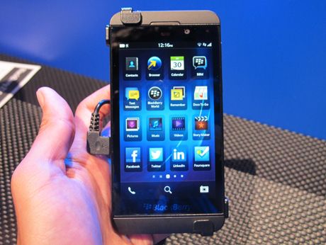 4 Maret, BlackBerry Z10 Resmi Beredar di Indonesia