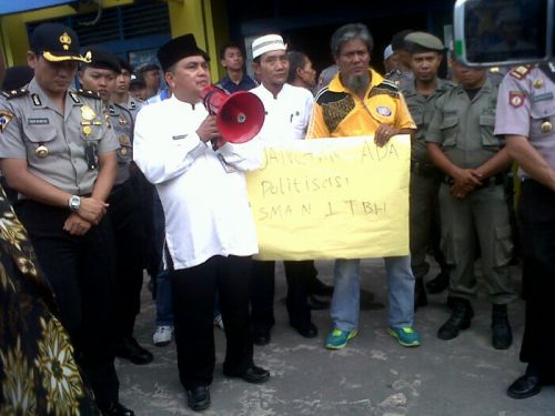 Tanggapi Tuntutan Massa, Asisten 1 Sebut Tanah SMAN 1 Tembilahan Milik Pemkab Inhil