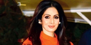 GoRiau Aktris Bollywood Sridevi Tewas dalam Bathub, Hasil Autopsi Ungkap Penyebabnya Bukan Serangan Jantung, Tapi . . . .