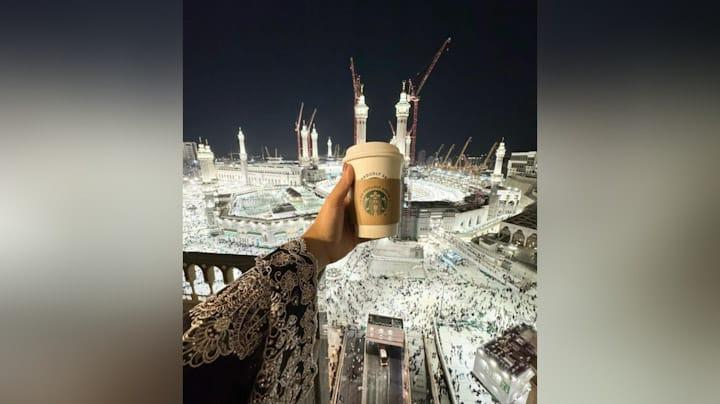 Unggah Gelas Starbucks Tutupi Kakbah, Putri Zulhas Zita Anjani Dihujat Warganet