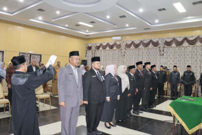 GoRiau Penuhi Jabatan Kosong: Wakil Bupati Inhu Lantik Delapan Pejabat Eselon II