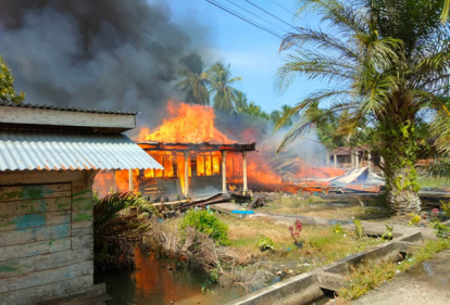 Pagi Ini, Dua Unit Rumah Terbakar di Bagansiapiapi, Kerugian Capai Ratusan Juta Rupiah